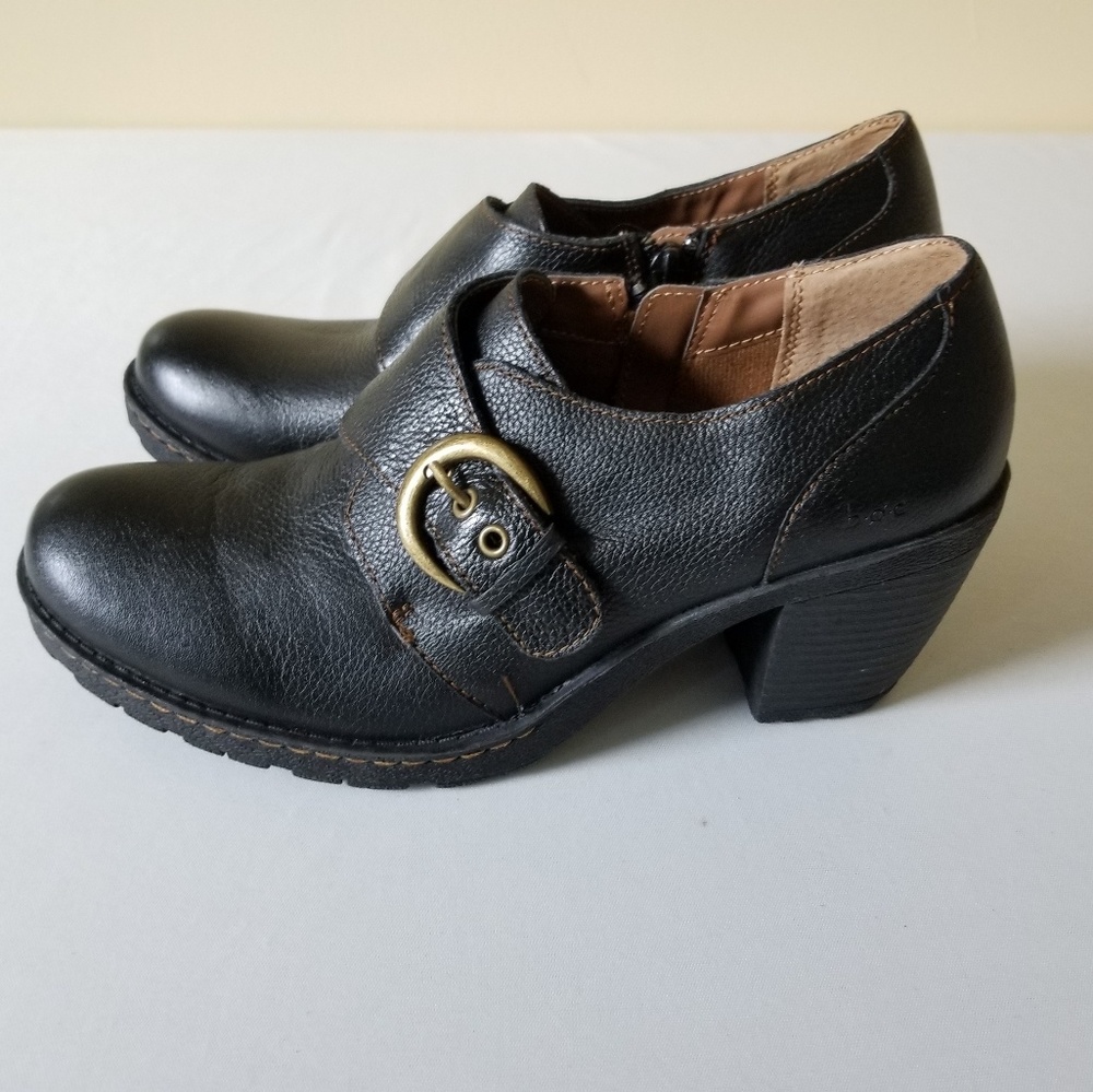 Born Catori slip On Bootie